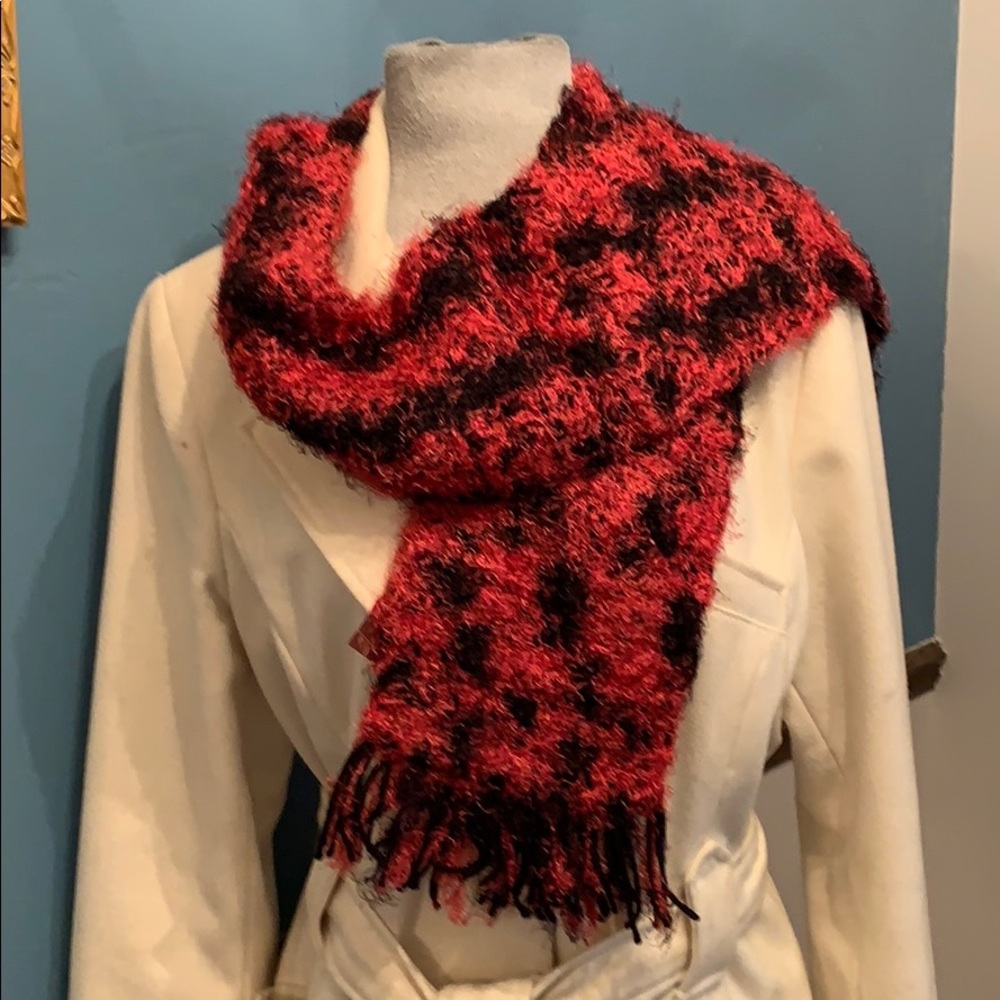 Flash Sale 🎁Soft long red/black handmade scarf 🧣